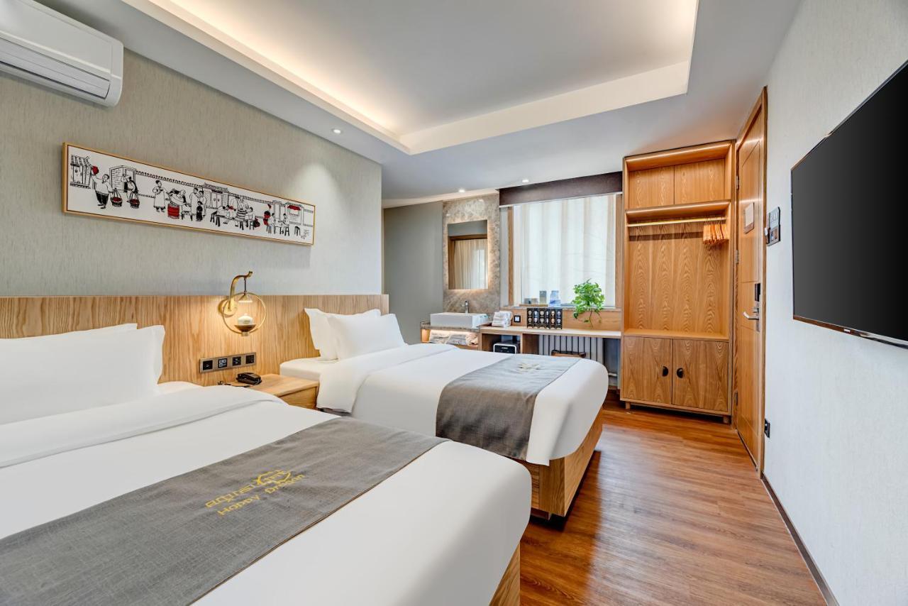 Happy Dragon City Culture Hotel -In The City Center With Ticket Service&Food Recommendation,Near Tian'Anmen Forbidden City,Wangfujing Walking Street,Easy To Get Any Tour Sights In بكين المظهر الخارجي الصورة